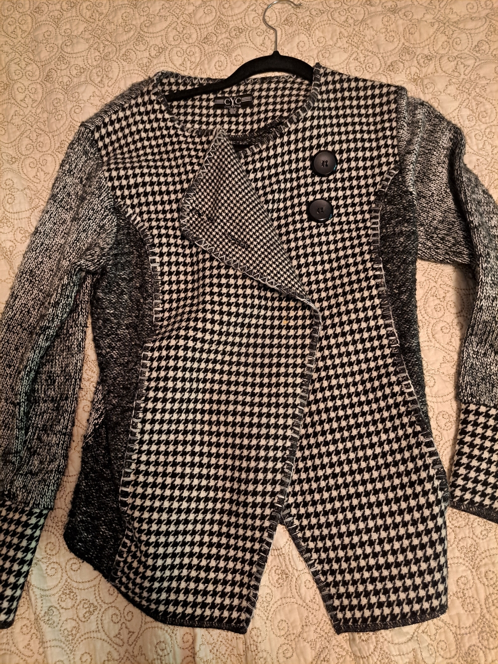 Women's Black & White Houndstooth Knit Jacket